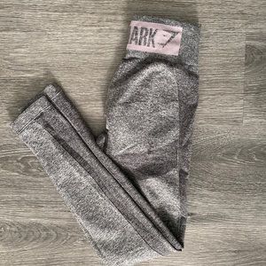 GYMSHARK grey & purple color leggings